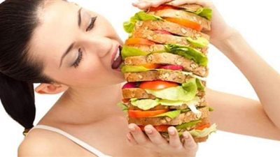 أربعة حلول سحرية لـ تخفيض الكوليسترول بعد تناول الأطعمة الدسمة