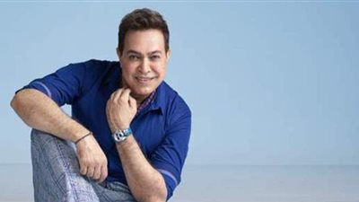 عُقد الفنانين.. حكيم: عندي أزمة مع الأحمر.. حسين فهمي: بحب تلميع الأحذية.. ريهام عبدالغفور: بعاني من مشكلة اسم سارة