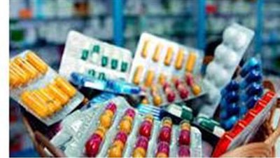 ضبط أدوية ومكملات غذائية مهربة ومجهولة المصدر داخل محل وصيدلية بالمقطم