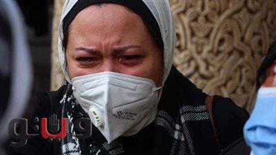 بكاء لا يتوقف.. مشاهد مؤثرة في وداع عبلة الكحلاوي | فيديو وصور