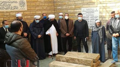 لحظة دفن الدكتورة عبلة الكحلاوي بمقابر العائلة| فيديو وصور