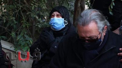 بكاء وكلمات مؤثرة من شقيقة عبلة الكحلاوي خلال جنازتها | فيديو