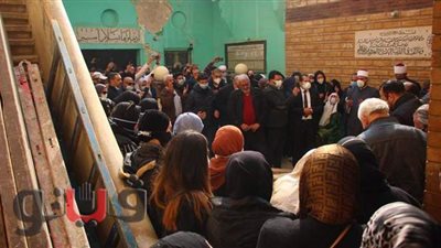 لحظة غلق مقبرة عبلة الكحلاوي وسط بكاء الحضور | فيديو