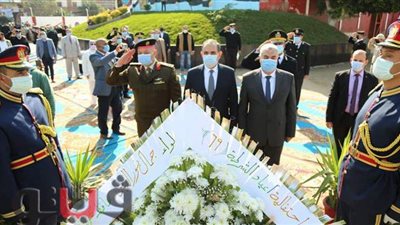 محافظ كفرالشيخ ومدير الأمن يضعان إكليل زهور على نصب الشهداء | صور