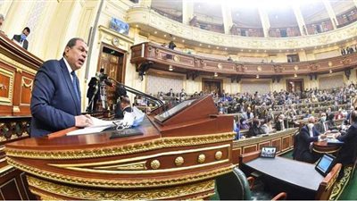 إحالة بيان وزير القوى العاملة للجان المختصة بالبرلمان لدراسته