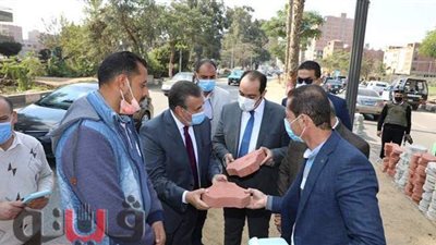 محافظ المنوفية يتابع أعمال تطوير طريق 