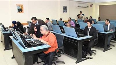 الخبر المنتظر.. تفاصيل مهمة عن ترقيات الموظفين 2021