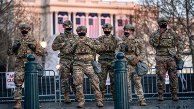 بايدن يسمح للشواذ بدخول الجيش الأمريكي