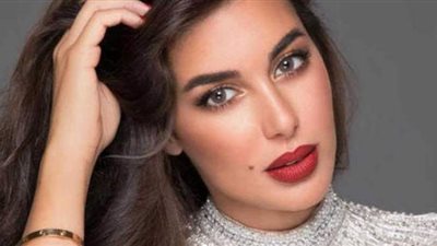 إطلالة بيضاء لـ ياسمين صبري في أحدث ظهور لها