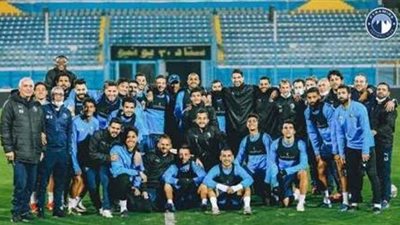 قبل مواجهة الأهلي.. بيراميدز يحتفل بعيد ميلاد رمضان صبحي