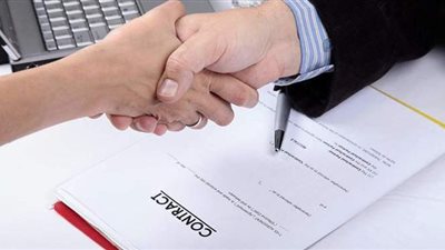 قانونية: يجوز للقاضي تعديل الشروط التعسفية في عقود الإذعان