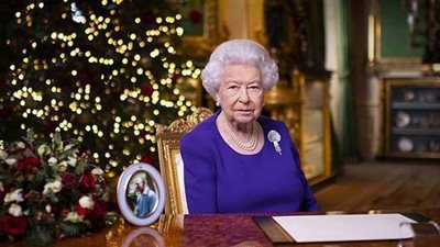 لا يمكنه تولي الحكم.. كاتب السيرة الملكية ينتقد الأمير تشارلز