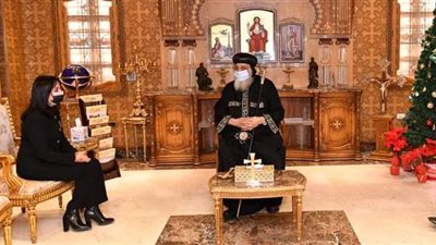 البابا تواضروس يستقبل رئيس القومي للمرأة