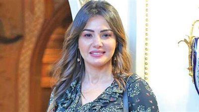 على أغاني عمرو دياب.. دينا فؤاد تمارس الرياضة في الجيم | فيديو