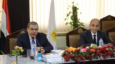 وزير القوى العاملة يؤكد ضرورة اطلاع طلاب الجامعات على التجارب المجتمعية