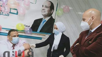 وكيل الصحة بالشرقية يشرف على تطعيم الفرق الطبية بلقاح كورونا في فاقوس