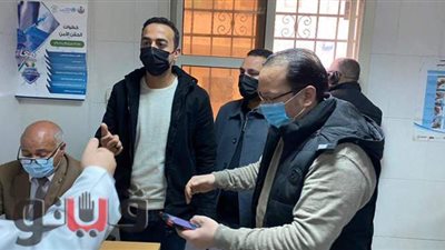 أطباء مستشفى كفر الزيات العام يتلقون لقاح كورونا | صور