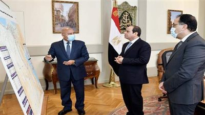 السيسي يتابع مخطط تطوير شبكة السكك الحديدية وربط مسارات القطار الكهربائي | صور