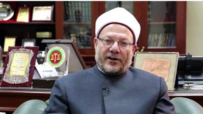 ما حكم الشرع في تعمد مريض كورونا مخالطة الناس؟.. مفتي الجمهورية يُجيب