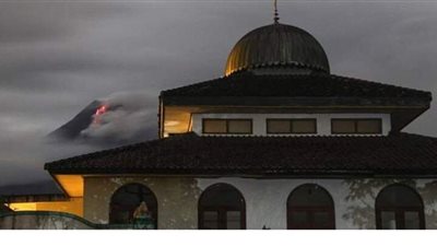 ثوران جديد لبركان في إندونيسيا يهدد حياة السكان