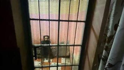 بعد سجن أم لنجلها المُصاب بانفصام الشخصية.. تشخيص المرض وطرق علاجه