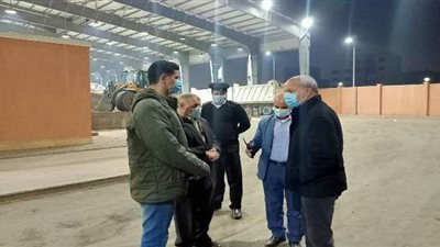 محافظ القليوبية يقود حملة لرفع تراكمات القمامة بشوارع شبرا الخيمة