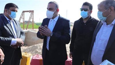 محافظ سوهاج يتفقد حوض الطرد الرئيسي لجرجا وطريق المطار والمنطقة الصناعية
