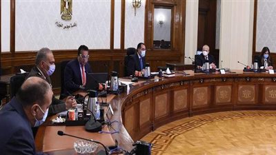 رئيس الوزراء: ملتزمون باستكمال تنفيذ مشروع مستشفى 500 500