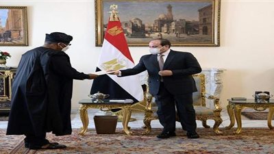 السيسي يتسلم رسالة من رئيس نيجيريا ويتابع المشروعات القومية وأنشطة صندوق تكريم الشهداء | فيديو