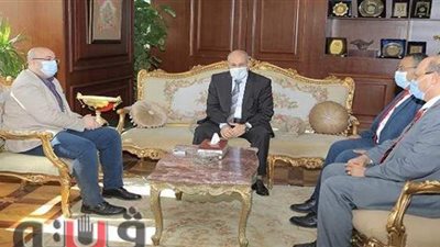 محافظ بني سويف يبحث مع رئيس المواني الجافة التوسع في المناطق اللوجستية