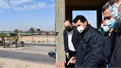 وزير الرياضة يتفقد فرع نادي النادي بشيراتون