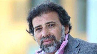 نجل شقيق خالد يوسف يكشف حقيقة عودة المخرج لمصر