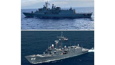 القوات البحرية المصرية واليونانية تنفذان تدريباً بحرياً عابراً فى نطاق الأسطول الشمالى