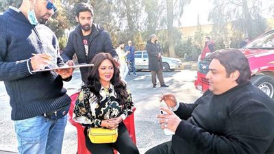 رانيا يوسف برفقة شيكو في كواليس 