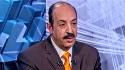 خبير: غياب المحفزات وتأخر الطروحات وراء لجوء الشركات للأسواق الخارجية