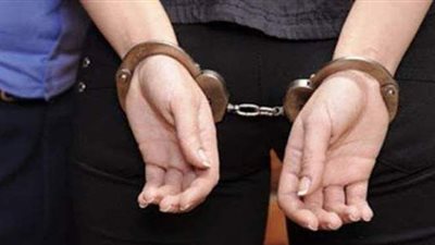 العشق الحرام.. زوجة تضع السم في عصير المانجو لزوجها لتتخلص منه من أجل عيون عشيقها بالمنيا.. والزوج: كنت بعاملها بما يرضي الله.. وتذوقت السم بطرف لساني