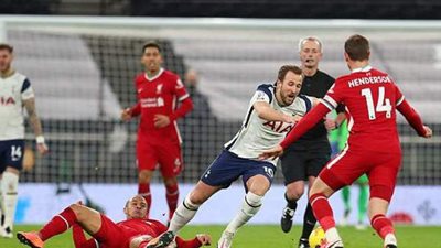 ليفربول يستعيد توازنه بفوز مثير على توتنهام