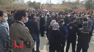 إلهام شاهين تودع محمد الصغير بالدموع: شخص جميل لا يعوض | فيديو