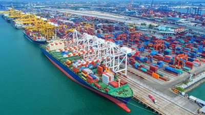 تراجع الصادرات 1%.. أبرز 5 مؤشرات في حركة التجارة الخارجية المصرية