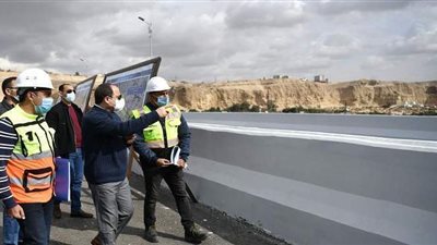 السيسي يتفقد عددا من مشروعات تطوير القاهرة الكبرى
