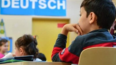 أزمات التعليم عن بعد.. عرض مشاهد إباحية في مدرسة ابتدائية ألمانية