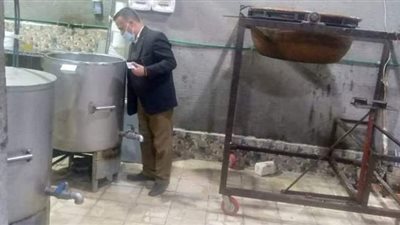 ضبط حلويات مجهولة المصدر فى الإسكندرية