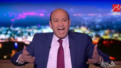 مشادة كلامية بين عمرو أديب ومحامي طبيب الأسنان المتهم بالتحرش بالرجال على الهواء