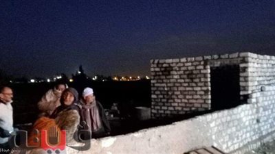 إزالة حالتي تعد بالبناء على الأراضي الزراعية بقرى ديرب نجم