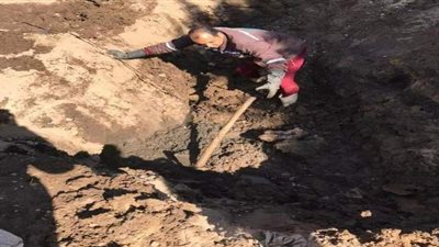 إصلاح عطل مفاجئ بخط الطرد بمحطة كوم الأطرون بالقليوبية