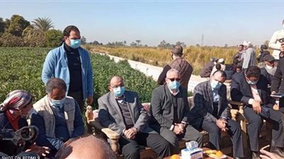 وزير التنمية المحلية ومحافظ الأقصر يتفقدان مشروعات برنامج الأغذية العالمي