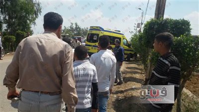 بالصور.. إصابة شخصين في حادث انقلاب موتوسيكل بكفر الشيخ