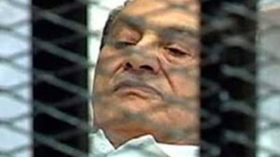 13 أبريل.. إعادة محاكمة مبارك والعادلى فى قضية قتل المتظاهرين