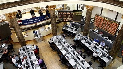 البورصة تهوى إلى المنطقة الحمراء وتفقد 110 مليون جنيه فى ربع ساعة
