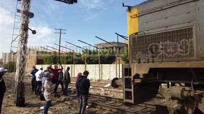 عودة حركة القطارات بالإسماعيلية لطبيعتها بعد توقف 3 ساعات